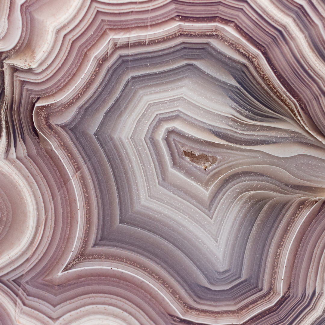 Mantle - view 3