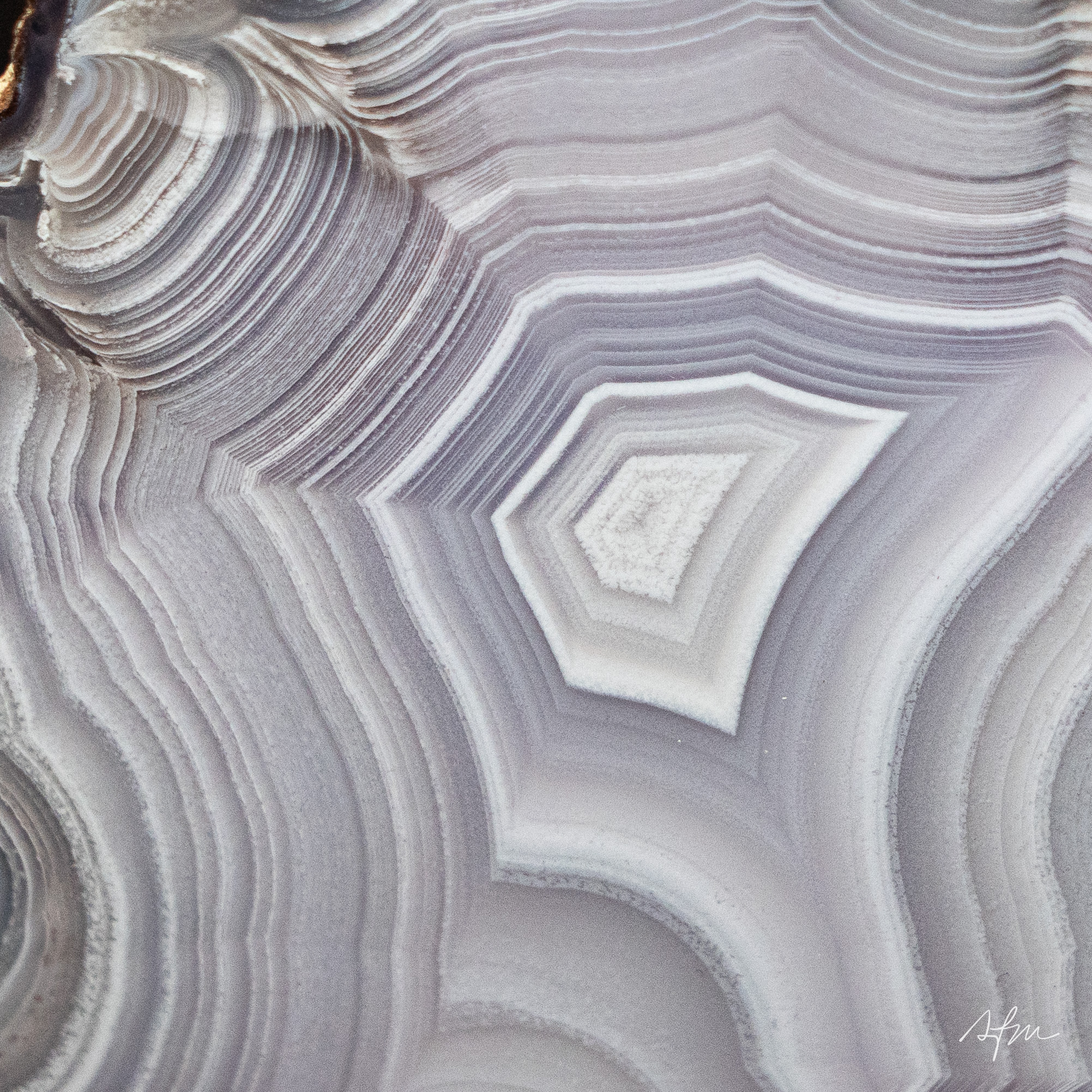 Edge Currents  - view 3